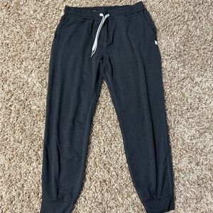 Women’s Vuori joggers